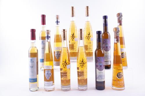 12 BOTTLES DESSERT AND ICEWINE