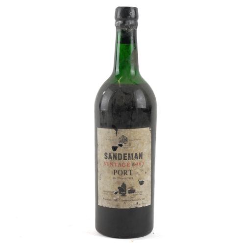 A BOTTLE SANDEMAN VINTAGE PORT 1967