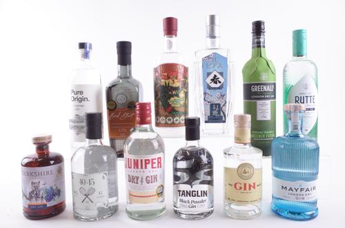 TWELVE BOTTLES GIN
