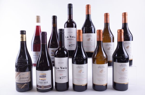 TEN BOTTLES FRENCH RED AND TWO WHITE WINE