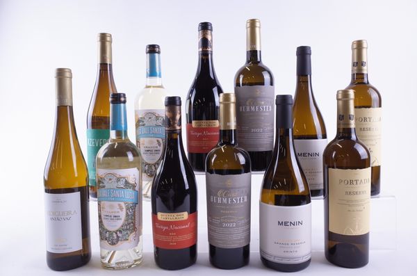 TEN BOTTLES PORTUGUESE WHITE AND TWO RED WINE