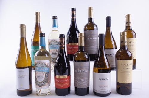 TEN BOTTLES PORTUGUESE WHITE AND TWO RED WINE