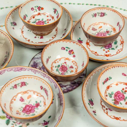 A LARGE CHINESE EXPORT SHAPED RECTANGULAR DISH (12)