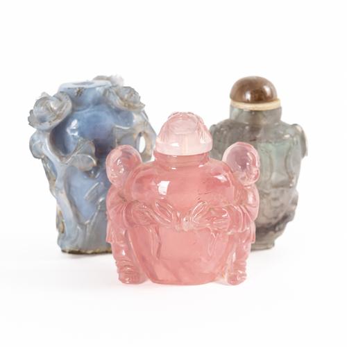 A CHINESE ROSE QUARTZ SNUFF BOTTLE (5)