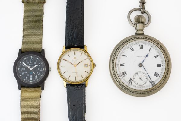 AN OMEGA AUTOMATIC GILT METAL FRONTED AND STEEL BACKED GENTLEMAN'S WRISTWATCH AND TWO FURTHER WATCHES (3)