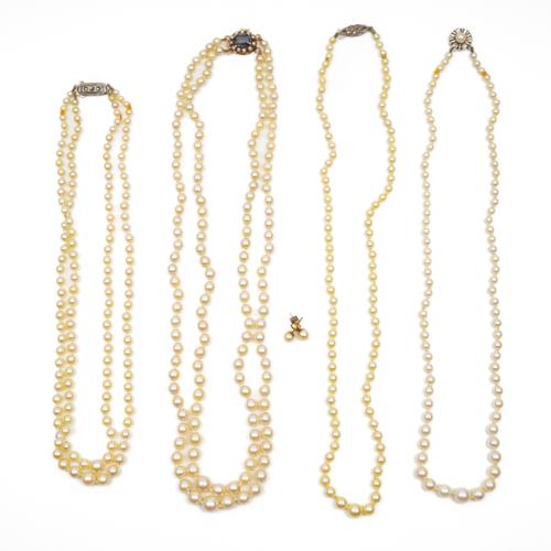 FOUR CULTURED PEARL NECKLACES (5)