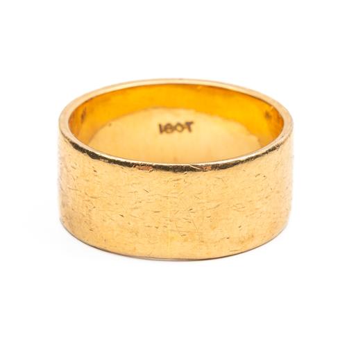 A 18CT  WEDDING BAND