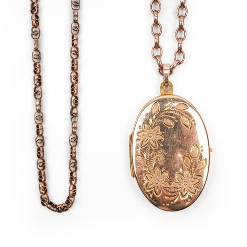 A GOLD CHAIN AND A LOCKET NECKLACE (2)