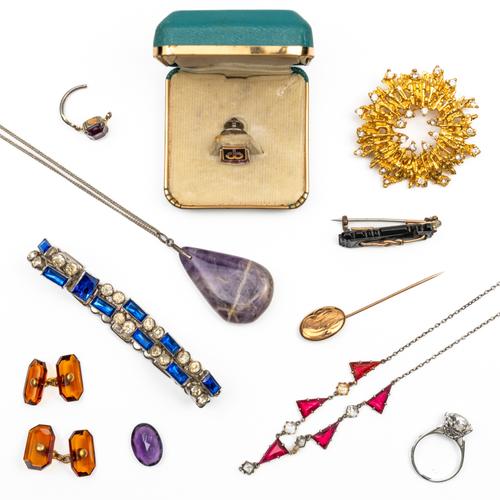 A GROUP OF JEWELLERY (11)