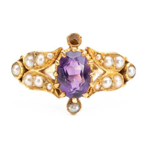 A GOLD AMETHYST AND SEED PEARL RING