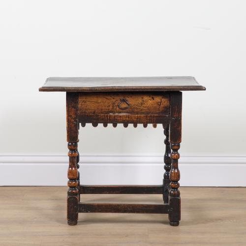 A LATE 17H CENTURY OAK SINGLE DRAWER SIDE TABLE