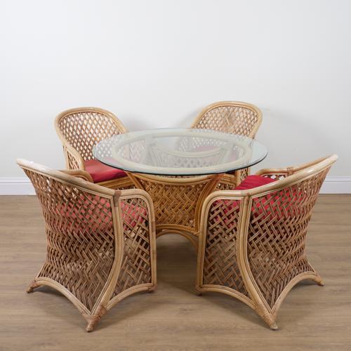 A 20TH CENTURY GLASS TOPPED CIRCULAR DINING TABLE (5)