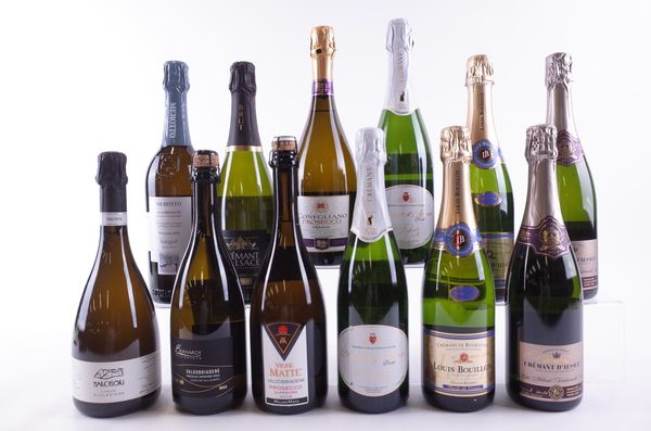 TWELVE BOTTLES SPARKLING WINE