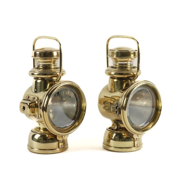 A PAIR OF VINTAGE POWELL HAMMER REAR CAR LAMPS (2)