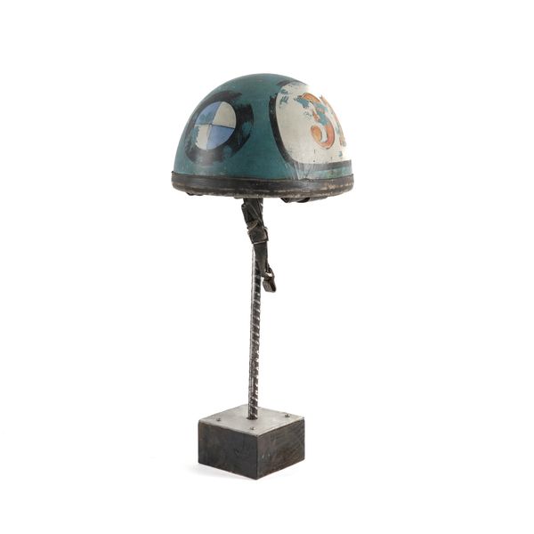 A MID 20TH CENTURY PUDDING BOWL STYLE RACING HELMET