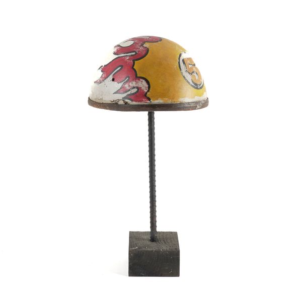 A MID 20TH CENTURY PUDDING BOWL STYLE RACING HELMET