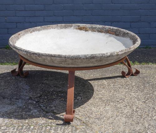 WILLY GUHL; A LARGE FIBRE CEMENT CIRCULAR PLANTER