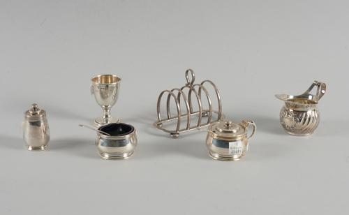 A GROUP OF SILVER (8)