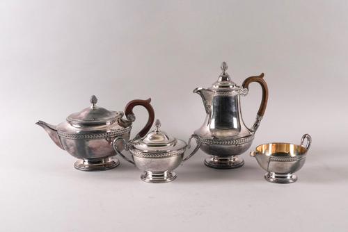AN ELKINGTON PLATE FOUR PIECE TEA SET (4)