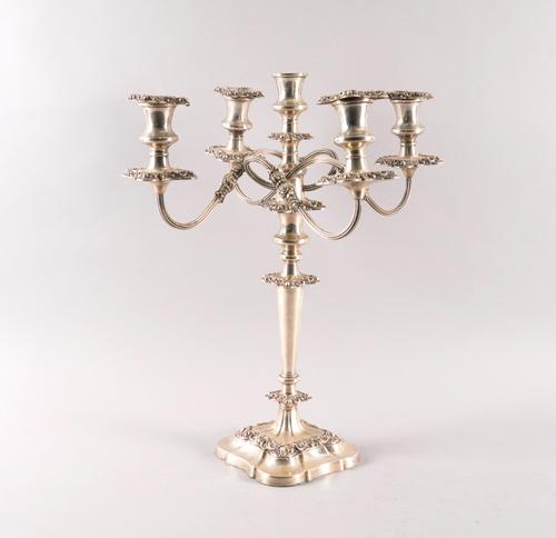 A SILVER FIVE LIGHT SINGLE TABLE CANDELABRA