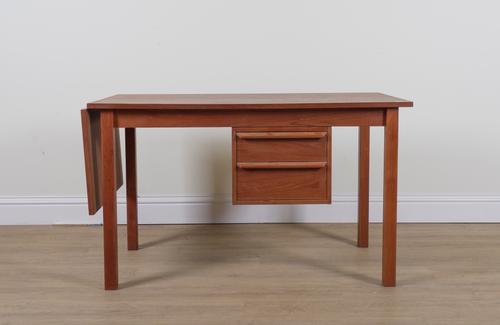 G.V MOBLER; A MID 20TH CENTURY DANISH TEAK DESK