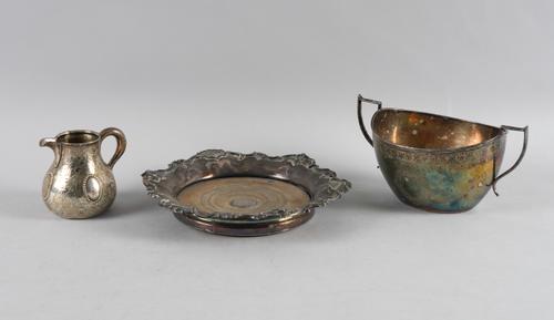 A SILVER MILK JUG AND TWO PLATED ITEMS (3)