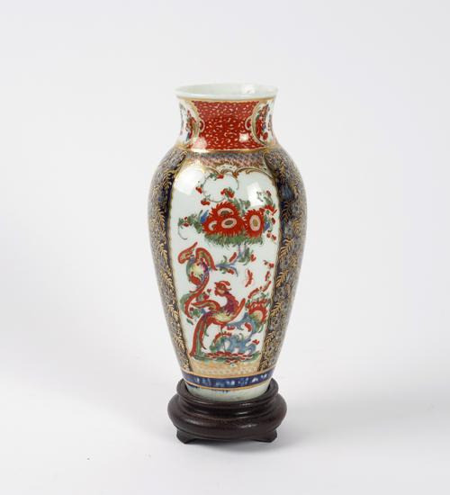 A WORCESTER PORCELAIN BLUE-GROUND VASE (2)