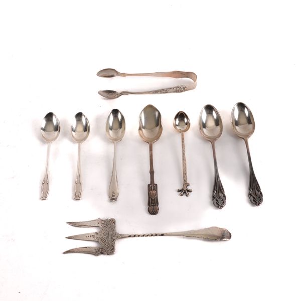 A GROUP OF SILVER AND FOREIGN FLATWARE (9)