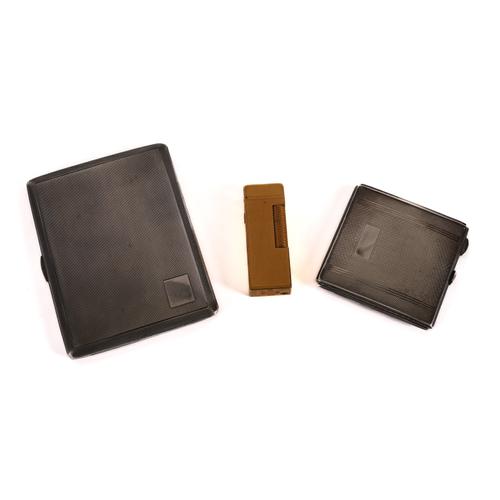 A SILVER CIGARETTE CASE AND TWO FURTHER ITEMS (3)