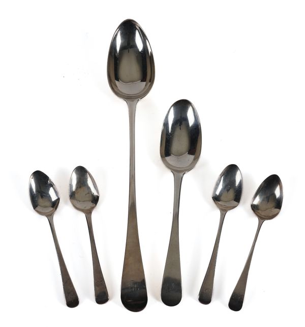 A GROUP OF SILVER SPOONS (6)