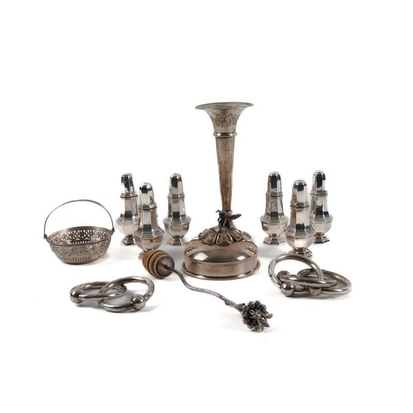 A GROUP OF SILVER, FOREIGN AND PLATED WARES (12)