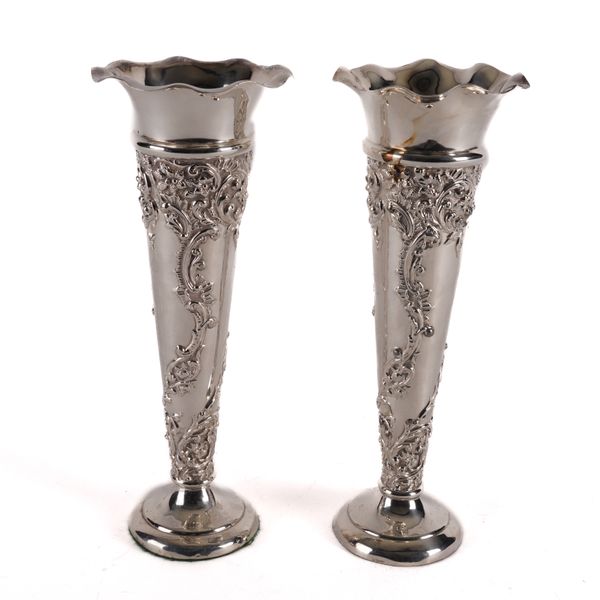 A PAIR OF SILVER VASES (2)