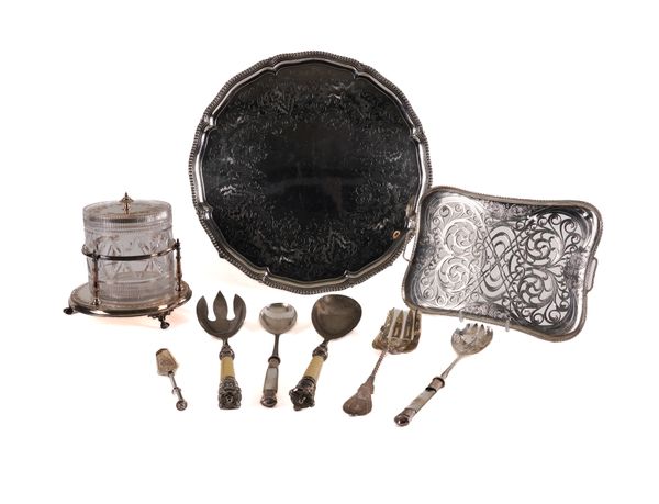 A GROUP OF PLATED WARES (9)