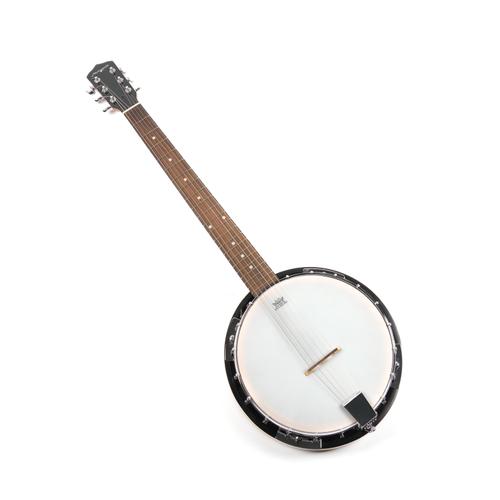 MARTIN SMITH: A MODERN SIX STRING BANJO AND BAG