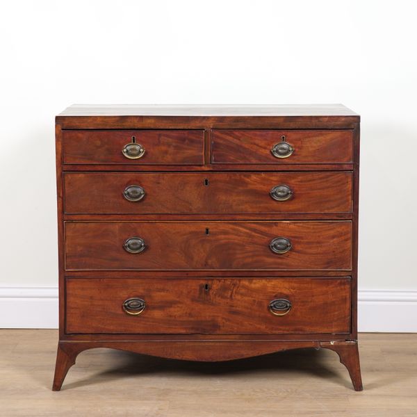 A GEORGE III MAHOGANY CHEST OF DRAWERS
