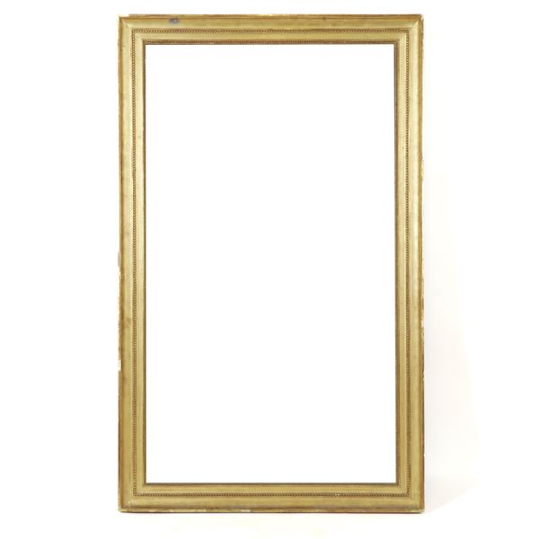 A 19TH CENTURY GILT FRAMED RECTANGULAR WALL MIRROR