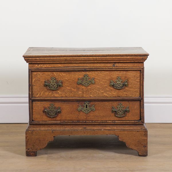 AN 18TH CENTURY OAK MINIATURE MULE CHEST