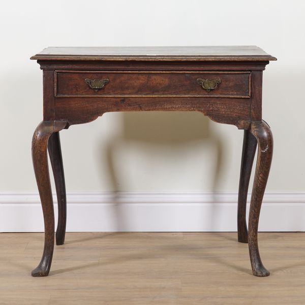 AN 18TH CENTURY OAK SINGLE DRAWER SIDE TABLE