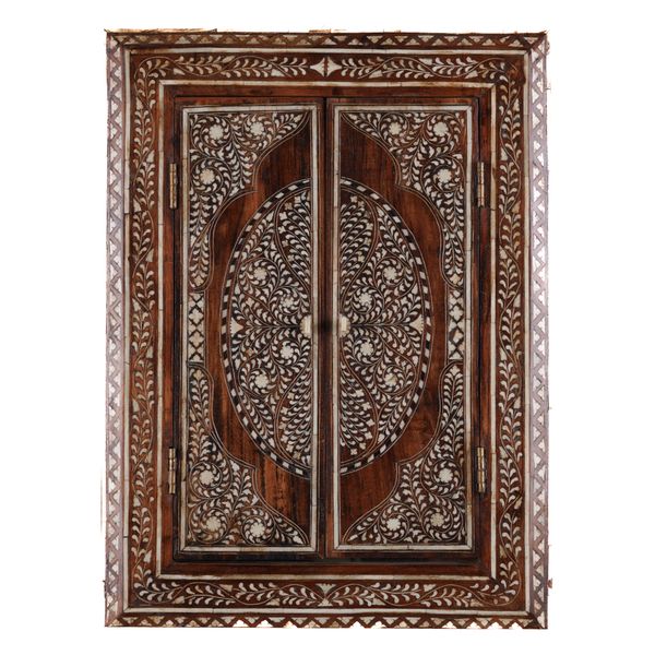 AN INIDAN VIZIGAPATAM BONE INLAID HARDWOOD WALL MIRROR