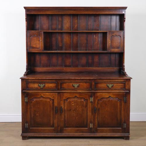 AN 18TH CENTURY STYLE OAK DRESSER