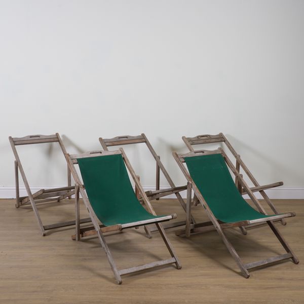 WESTMINSTER TEAK; A SET OF FIVE FOLDING DECK CHAIRS (5)