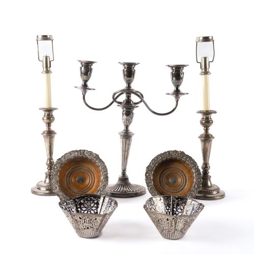 A GROUP OF PLATED WARES (7)