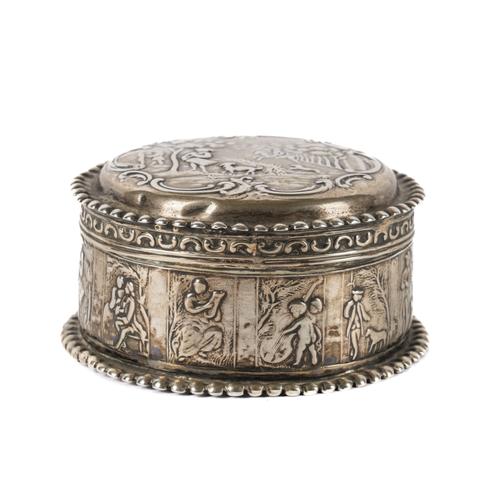 A DUTCH SILVER CIRCULAR BOX AND COVER