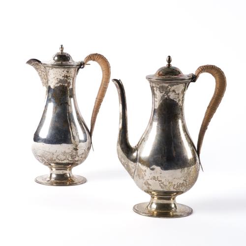 A LATE VICTORIAN SILVER TWO PIECE CAFE AU LAIT SET (2)