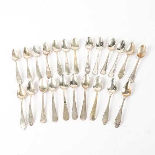 A GROUP OF EUROPEAN TEASPOONS (23)