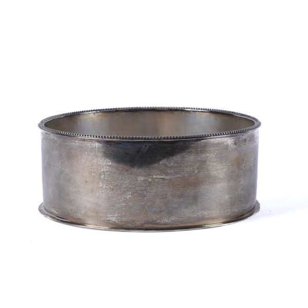 A EUROPEAN DISH RING