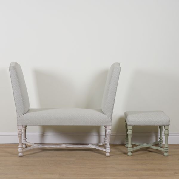 A 20TH CENTURY UPHOLSTERED WINDOW SEAT (2)