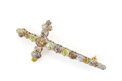 A FANCY COLOURED DIAMOND SET BROOCH