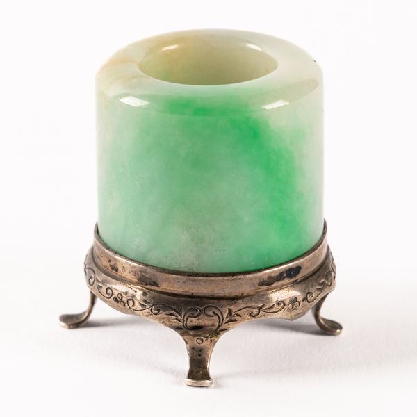 A CHINESE JADEITE ARCHER'S RING (2)