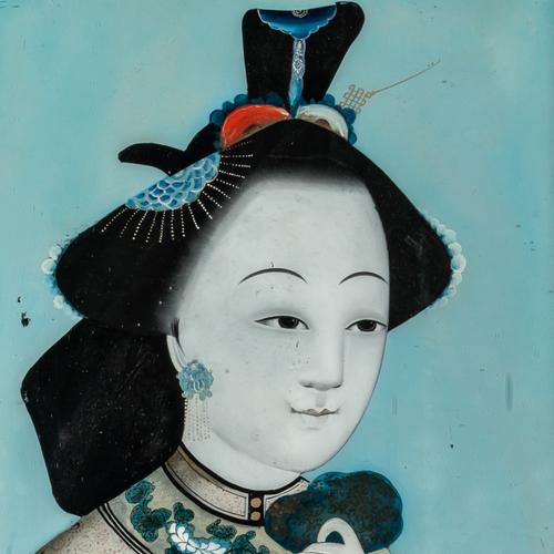 A CHINESE REVERSE GLASS PAINTING OF AN ELEGANT LADY